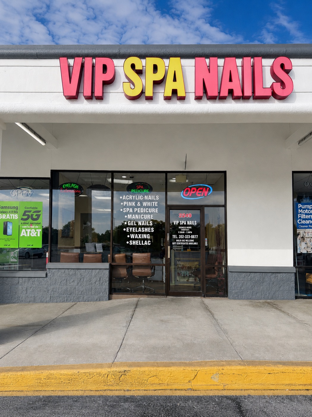 Our storefront in Leesburg Square on Citrus Blvd
